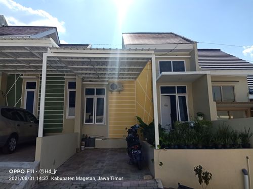 foto tampak rumah tipe 45 perumahan Bukit Royal Kencana 2