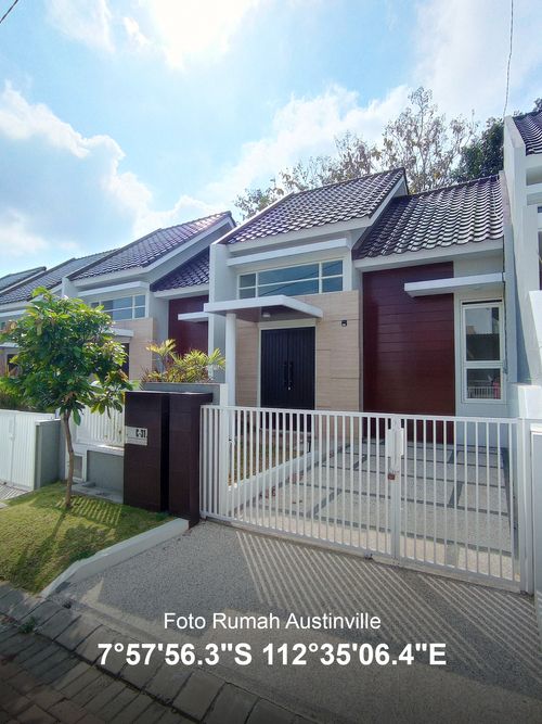foto tampak rumah tipe Anderson perumahan Perum AUSTINVILLE