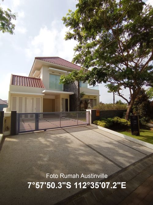 foto tampak rumah tipe Main Road A perumahan Perum AUSTINVILLE