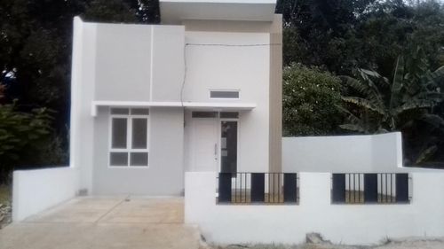 foto tampak rumah tipe CASIA perumahan Metland Cileungsi Sektor III
