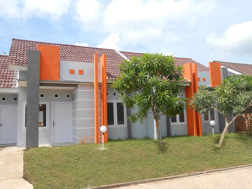 foto tampak rumah tipe 55 perumahan ASTON VILLA
