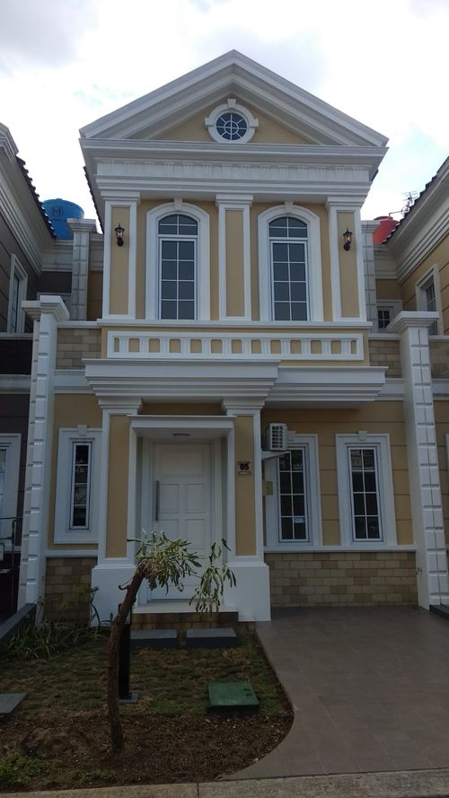 foto tampak rumah tipe PARAMOUNT VILLAGE perumahan PARAMOUNT VILLAGE SEMARANG