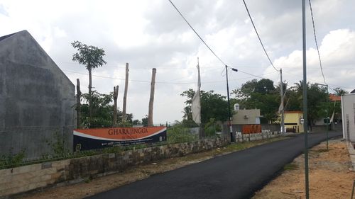 foto gerbang perumahan Ghara Jingga Residence