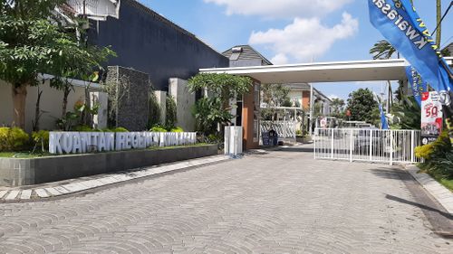 foto gerbang perumahan KUANTAN REGENCY KWARASAN