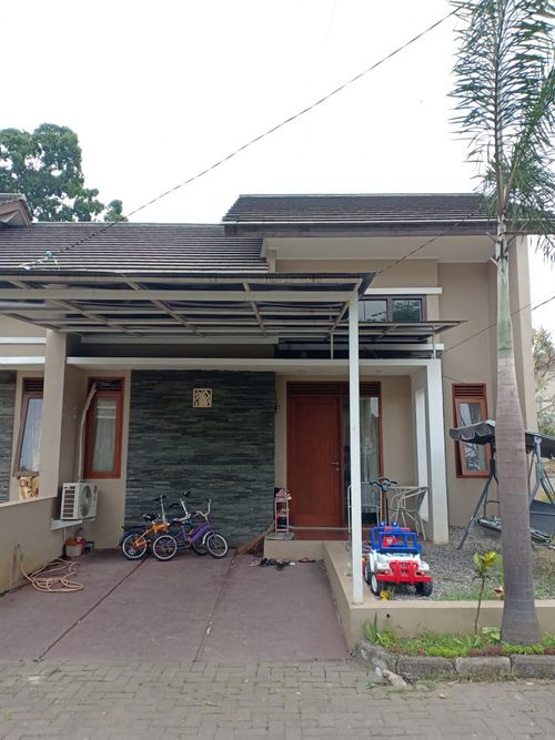 foto tampak rumah tipe 50/105 perumahan Kota Bali