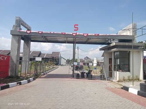 foto gerbang perumahan SUKASARI REGENCY