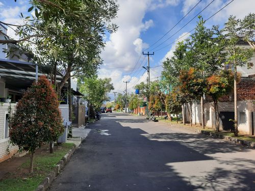foto posisi tengah perumahan De Nirwana Garden