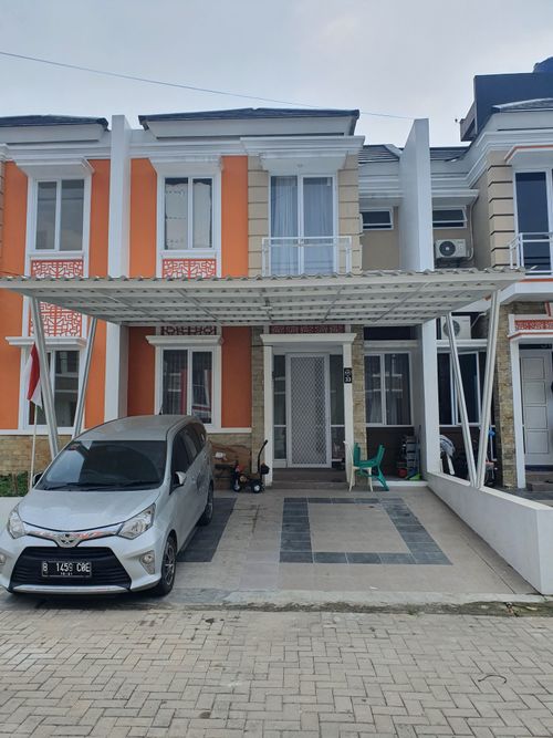 foto tampak rumah tipe AX90 perumahan Duta Indah Residence