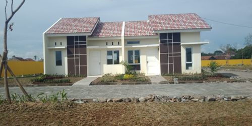foto denah rumah tipe 32/80 perumahan Grand Sutera Kragilan