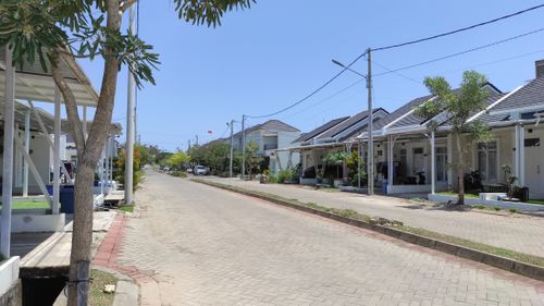 foto posisi tengah perumahan cluster akasia