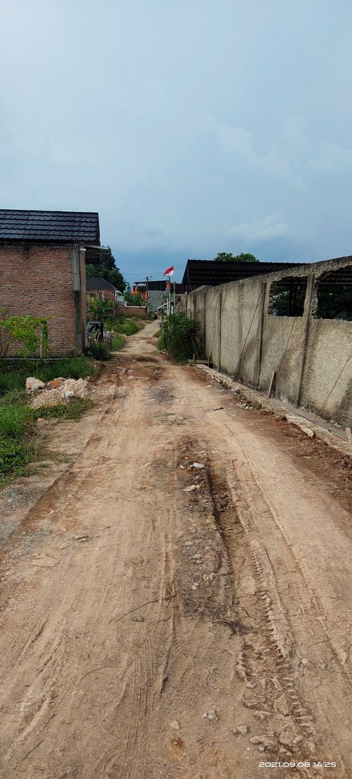 foto gerbang perumahan RATU MUTIARA INDAH 1