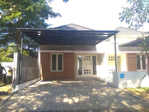 foto tampak rumah tipe CITRINE - VII-1 perumahan GRAND DELTA SARI