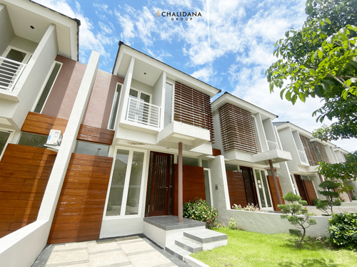 foto tampak rumah tipe SCARLET perumahan DE CASSABLANCA RESIDENCE