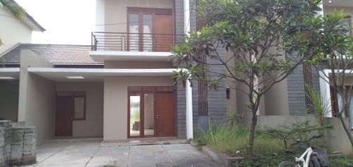 foto tampak rumah tipe 120/400 perumahan Kota Bali