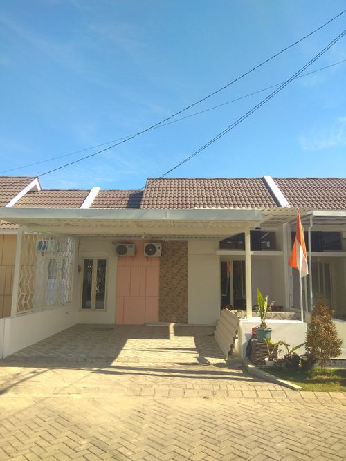 foto tampak rumah tipe PEONY-III-52 perumahan GRAND DELTA SARI