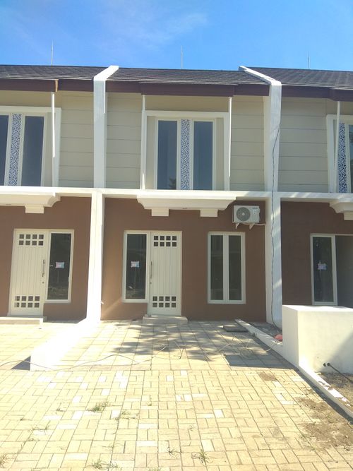 foto tampak rumah tipe AMETHYST III-06 perumahan GRAND DELTA SARI