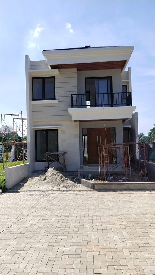 foto tampak rumah tipe MAGNOLIA perumahan ARYA GREEN PAMULANG