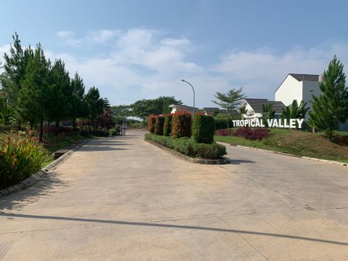foto gerbang perumahan CITRA GRAND CITY PALEMBANG CLUSTER TROPICAL VALLEY SB