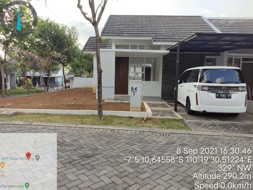 foto tampak rumah tipe Amarilis perumahan BSB Village Aurora Terrace