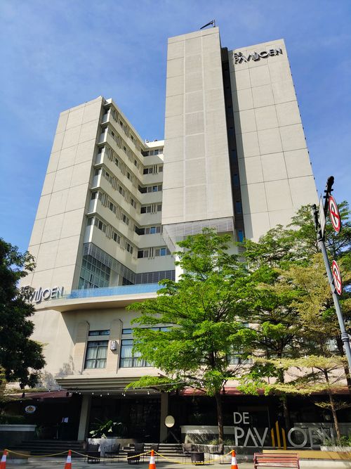 foto posisi tengah perumahan Condotel De paviljoen