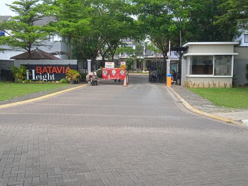 foto gerbang perumahan Puri Jaya 1