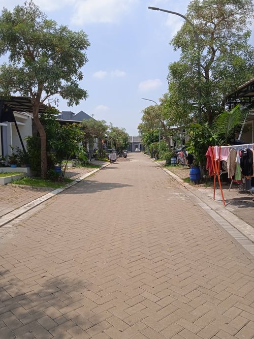 foto posisi tengah perumahan Puri Jaya 1