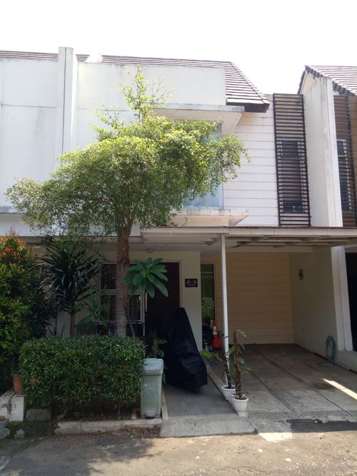 foto contoh rumah perumahan ROYAL MATOA