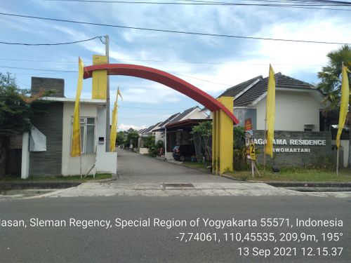 foto gerbang perumahan AGATAMA RESIDENCE PURWOMARTANI