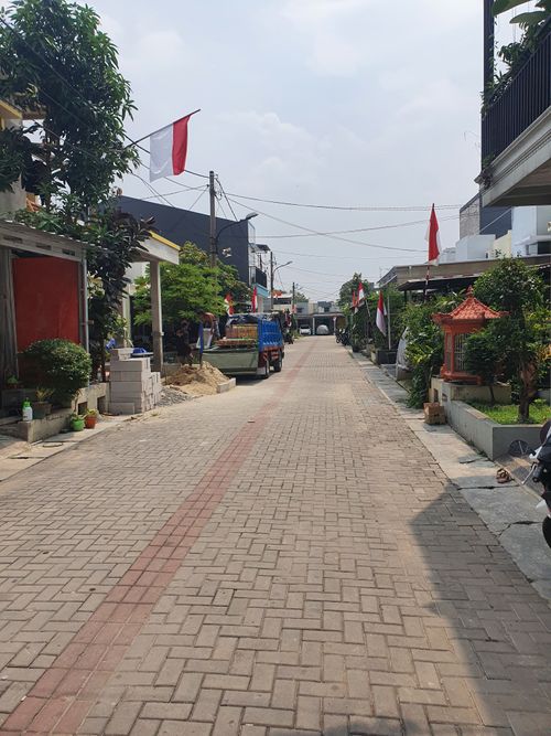 foto posisi tengah perumahan Duta Indah Residence 3