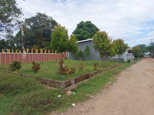 foto gerbang perumahan Griya Firdauzy 1