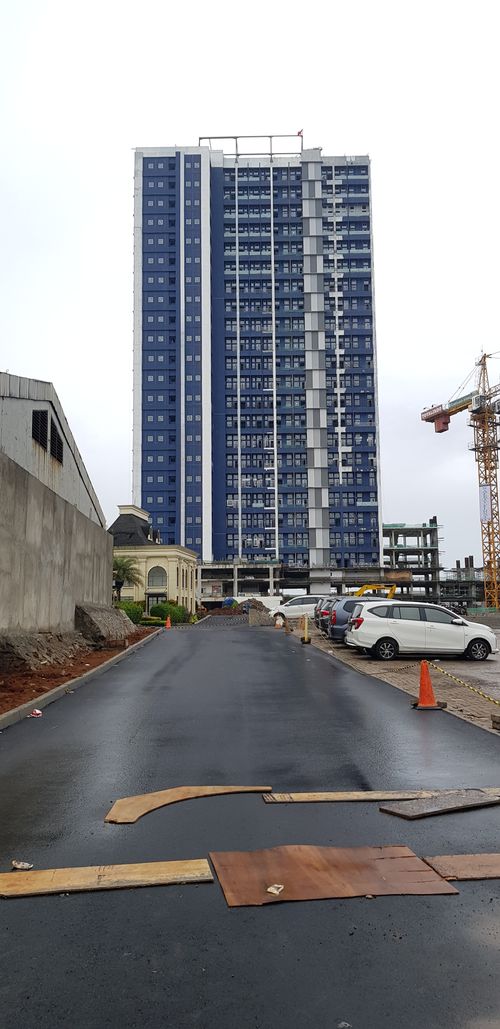 foto posisi tengah perumahan Apartemen Kingland Avenue