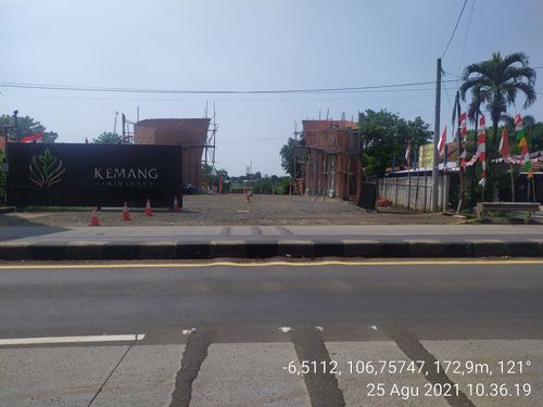 foto gerbang perumahan KEMANG EMINENCE