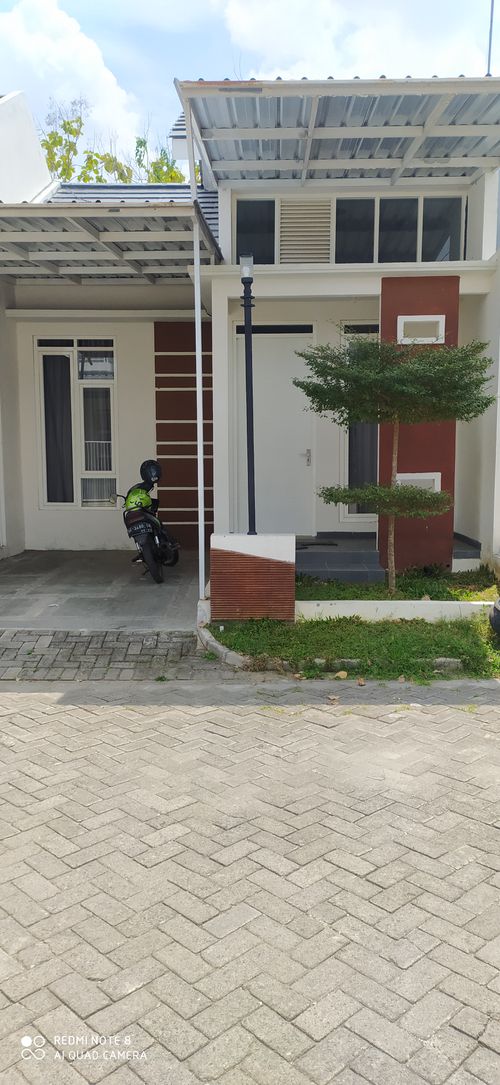 foto contoh rumah perumahan GRAND AZALEA TOWN HOUSE