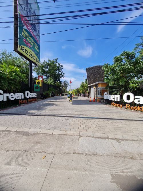 foto gerbang perumahan Green Oase Residence
