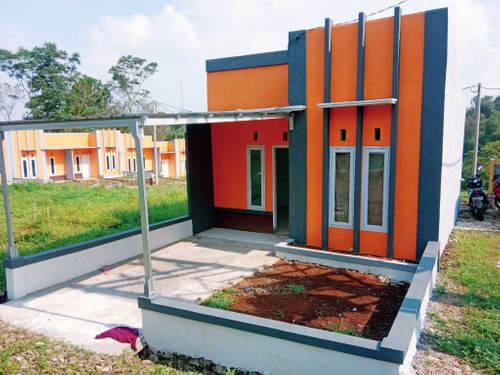 foto tampak rumah tipe 30/60 perumahan Graha gekbrong asri