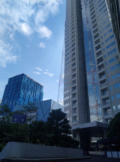 foto posisi tengah perumahan AKR Gallery West Office Tower & Residences