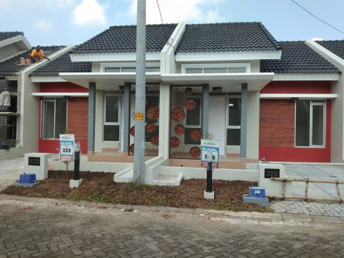 foto tampak rumah tipe 50/84 perumahan ALAMANDA ESTATE Cluster TULIP
