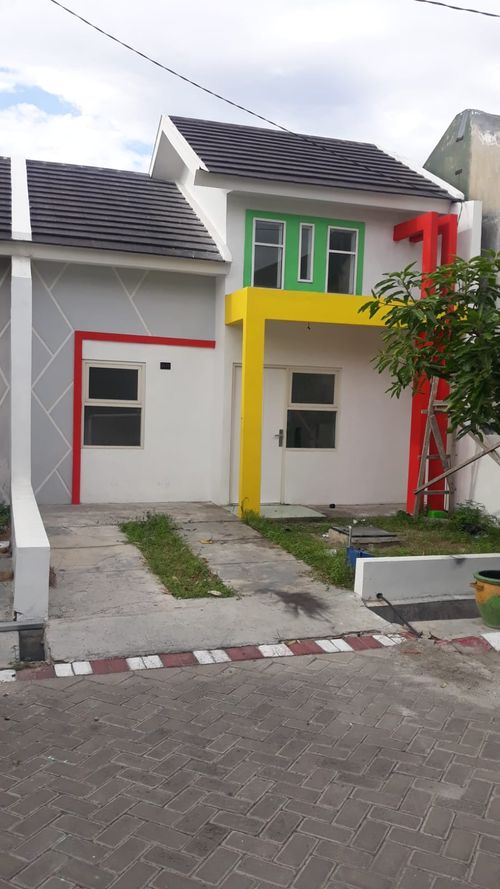 foto tampak rumah tipe 31/84 perumahan Swan Menganti Mas Regency