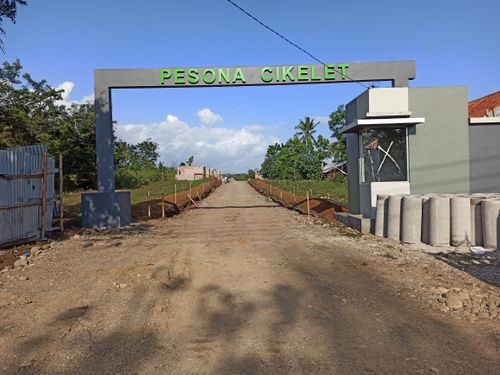 foto gerbang perumahan Pesona Cikelet