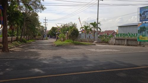 foto gerbang perumahan Nirwana Green Land