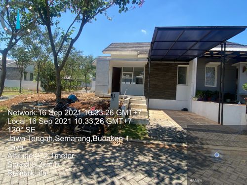 foto tampak rumah tipe Amarilis perumahan BSB Village Aurora Terrace