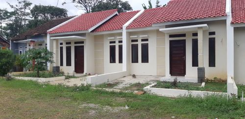 foto tampak rumah tipe 36/72 perumahan Griya bukit neglasari