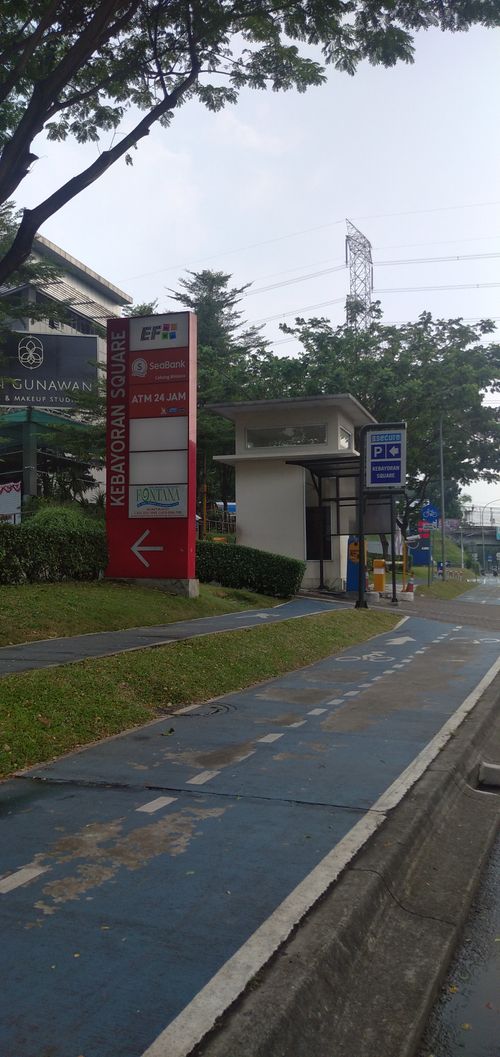 foto gerbang perumahan KEBAYORAN SQUARE BINTARO JAYA