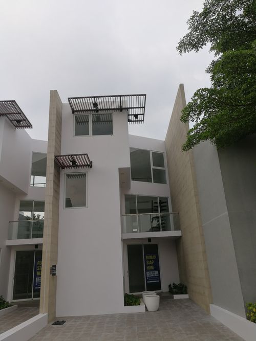 foto contoh rumah perumahan DISCOVERY ALUVIA BINTARO JAYA