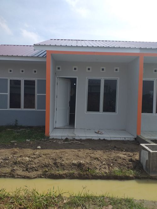 foto contoh rumah perumahan Paya Gambar Regency 2