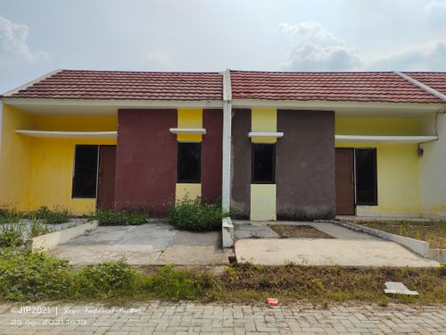 foto posisi tengah perumahan Grand Tiga Raksa Residence