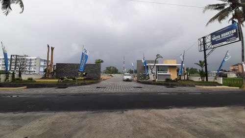 foto gerbang perumahan GRIYA KUANTAN MAGUWOHARJO