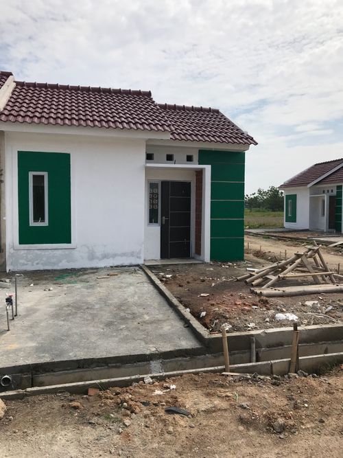 foto tampak rumah tipe 21/83 perumahan GRIYA GAMERSI LALUNG