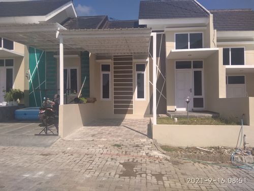 foto tampak rumah tipe 45 perumahan Bukit Royal Kencana 2