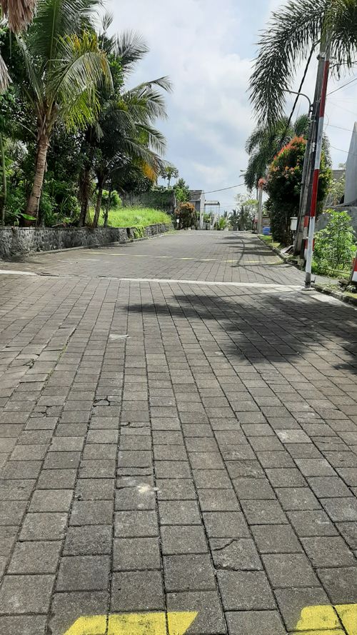 foto posisi tengah perumahan GRAHA CANDRA ASRI